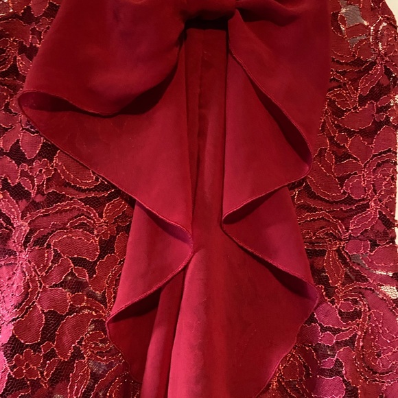 Ambiance Apparel Lace Tank Blouse with Bow- Red- M - Picture 3 of 4